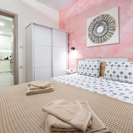 Apartamento Your House *